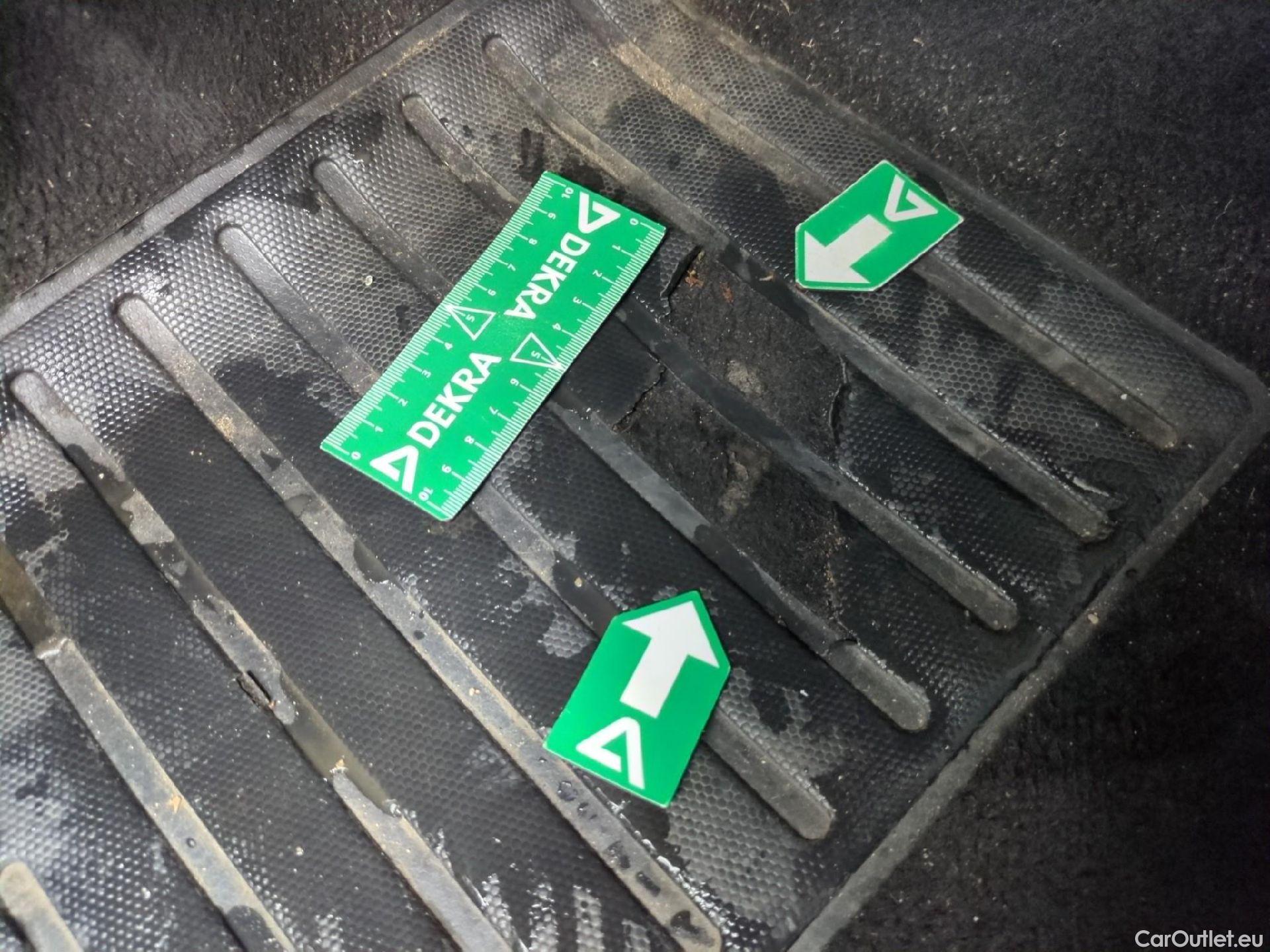  Peugeot  208  Premium 1.5 HDi 100CV BVM6 E6d #6