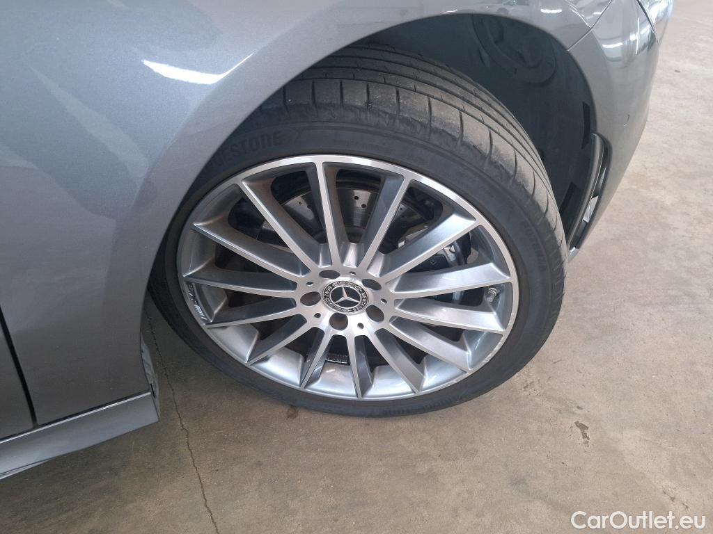  Mercedes  CLA-Klasse CLA Shooting Brake 250 e Progressive Line / Options 6000 € #9