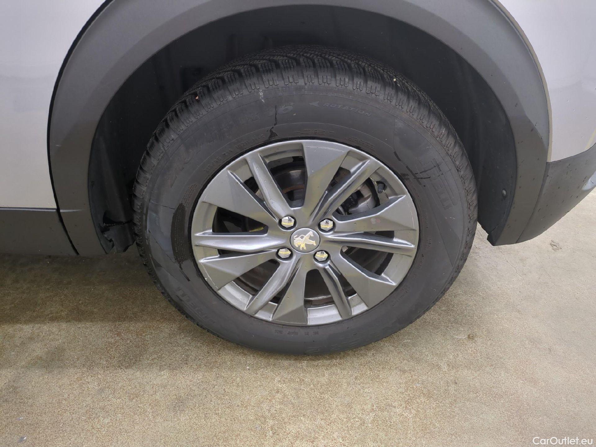  Peugeot  2008  Active Pack 1.2 PureTech 130CV BVA8 E6d #7