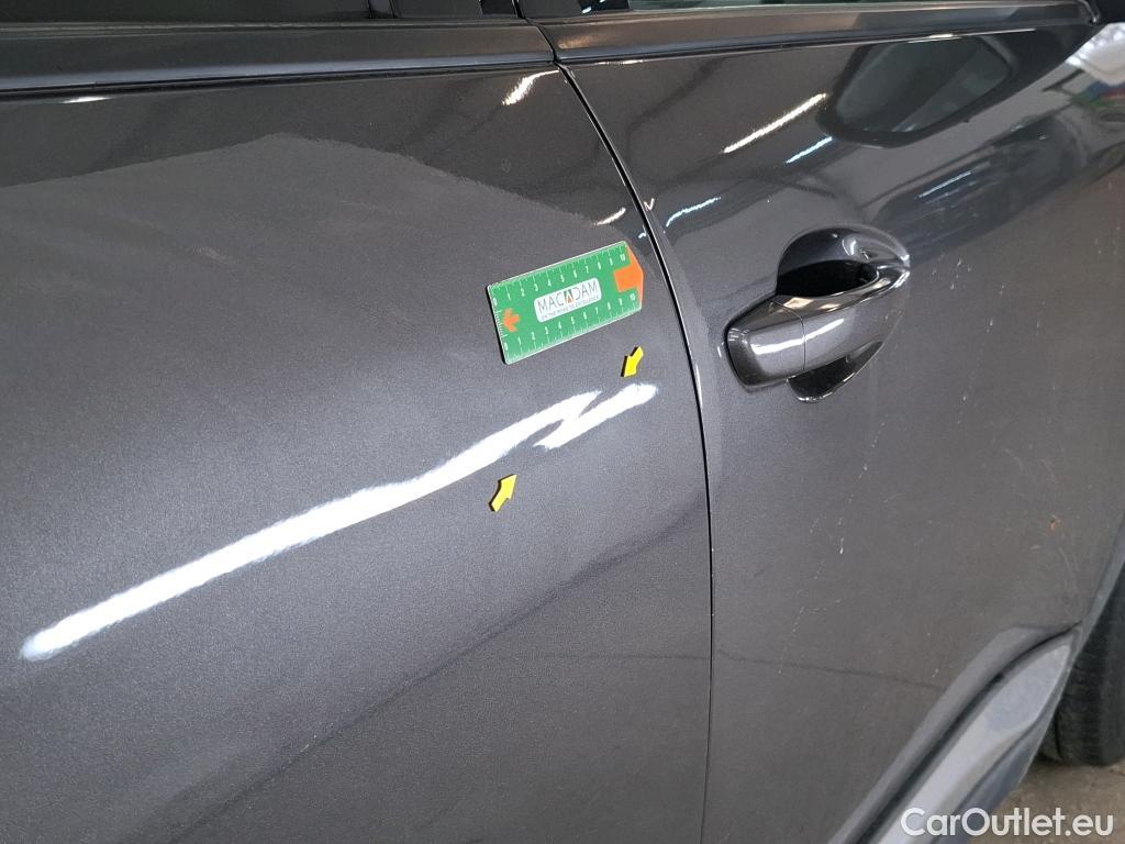  Peugeot  3008 PEUGEOT  / 2020 / 5P / SUV 1.6 HYBRID 225 E-EAT8 Allure #5