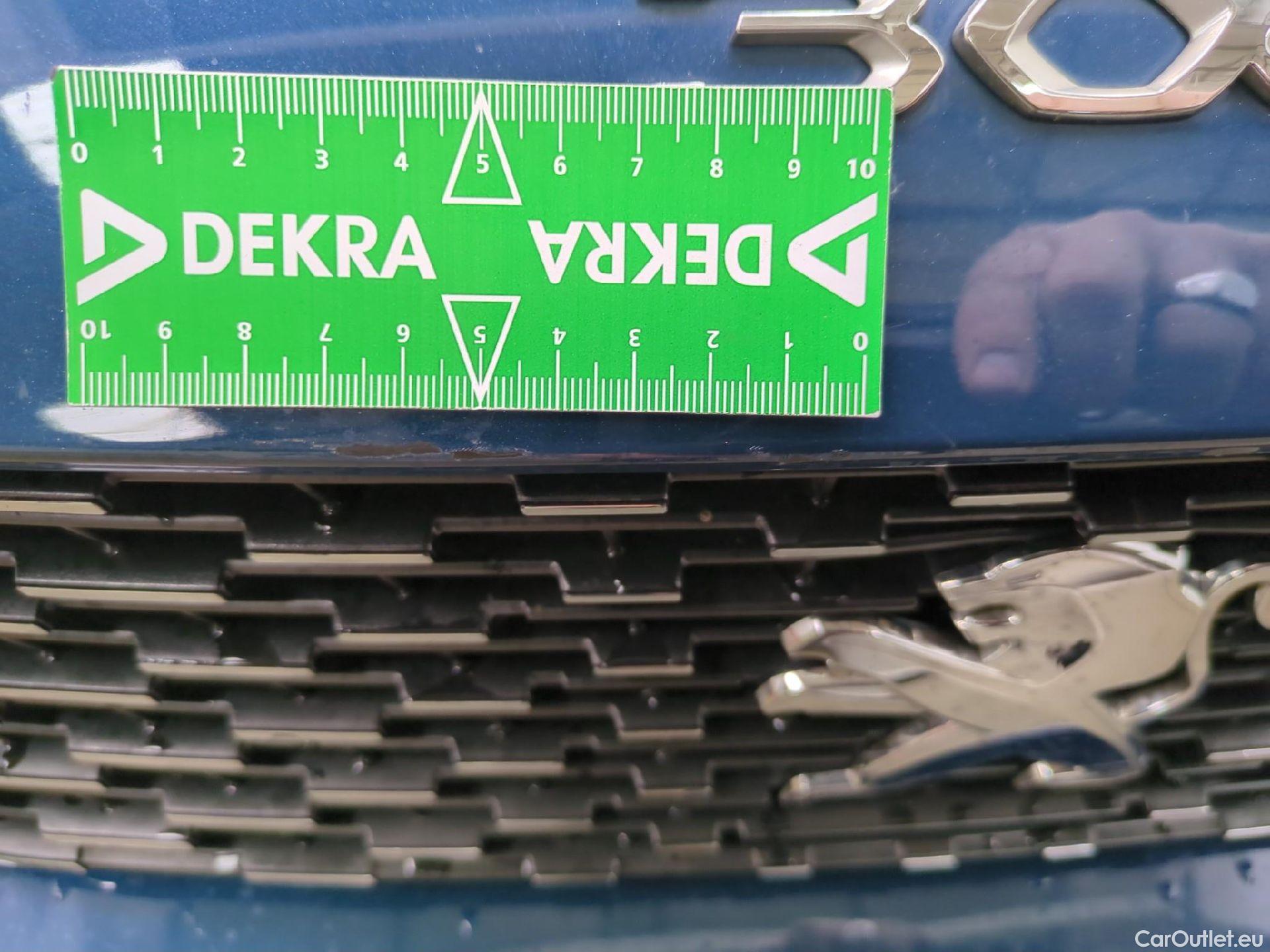  Peugeot  3008  Allure 1.2 PureTech 130CV BVA8 E6d #36