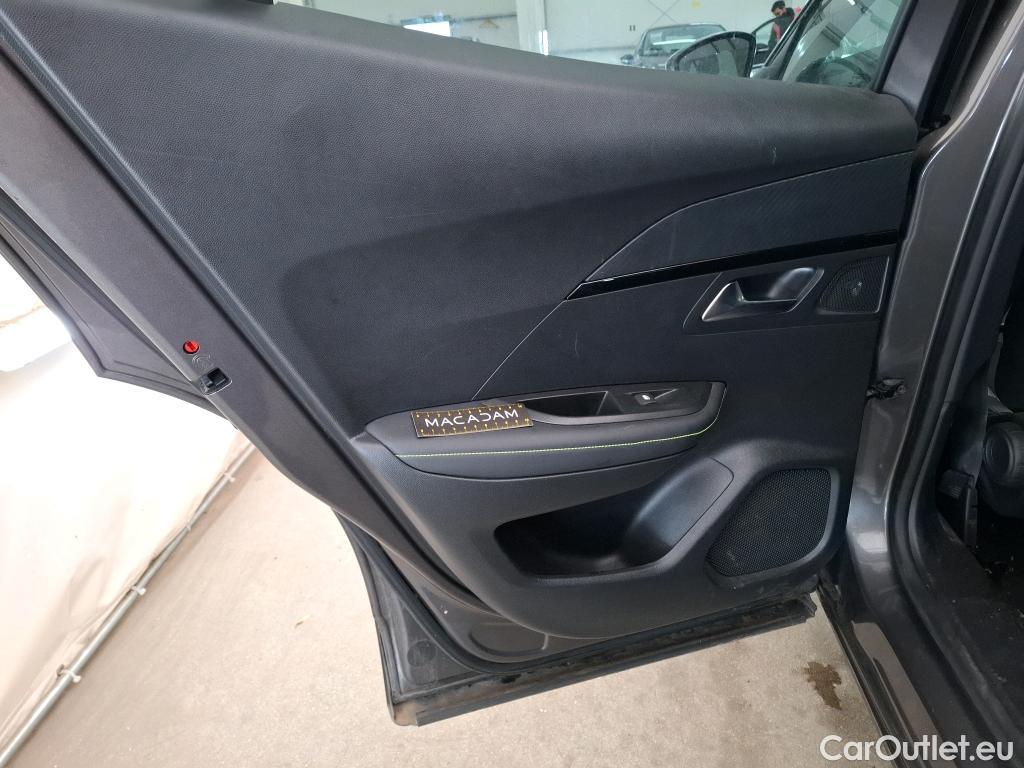  Peugeot  2008  GT 1.2 PureTech 155CV BVA8 E6d #37