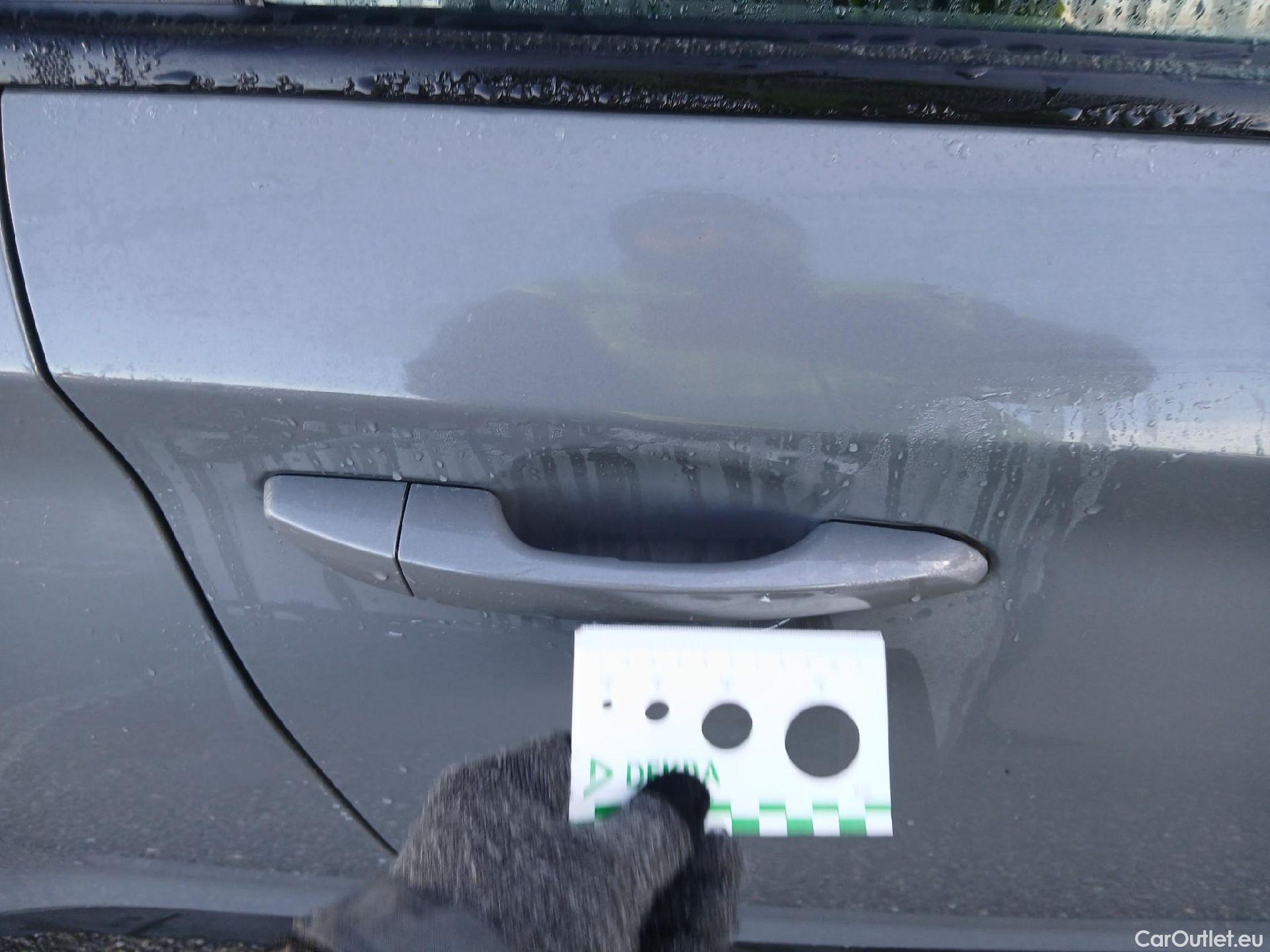  Hyundai  Konna HYUNDAI Kona / 2017 / 5P / todoterreno 1.6 GDI HEV Klass DCT #27