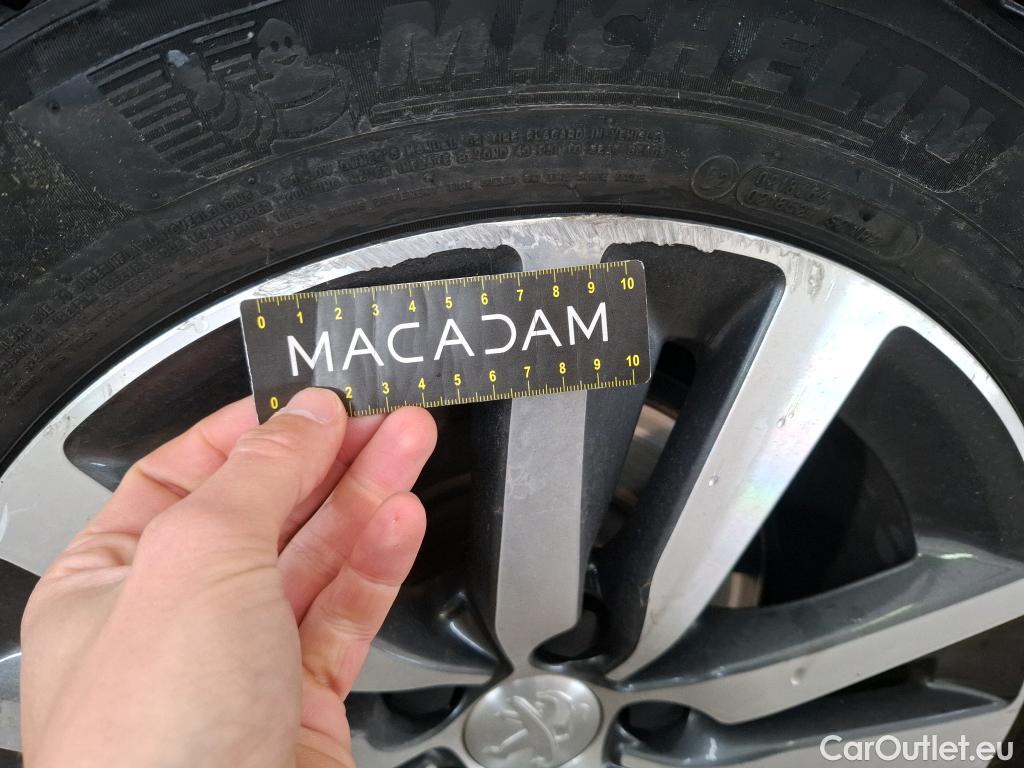  Peugeot  308  Allure Business 1.2 PureTech 130CV BVA8 E6d #24