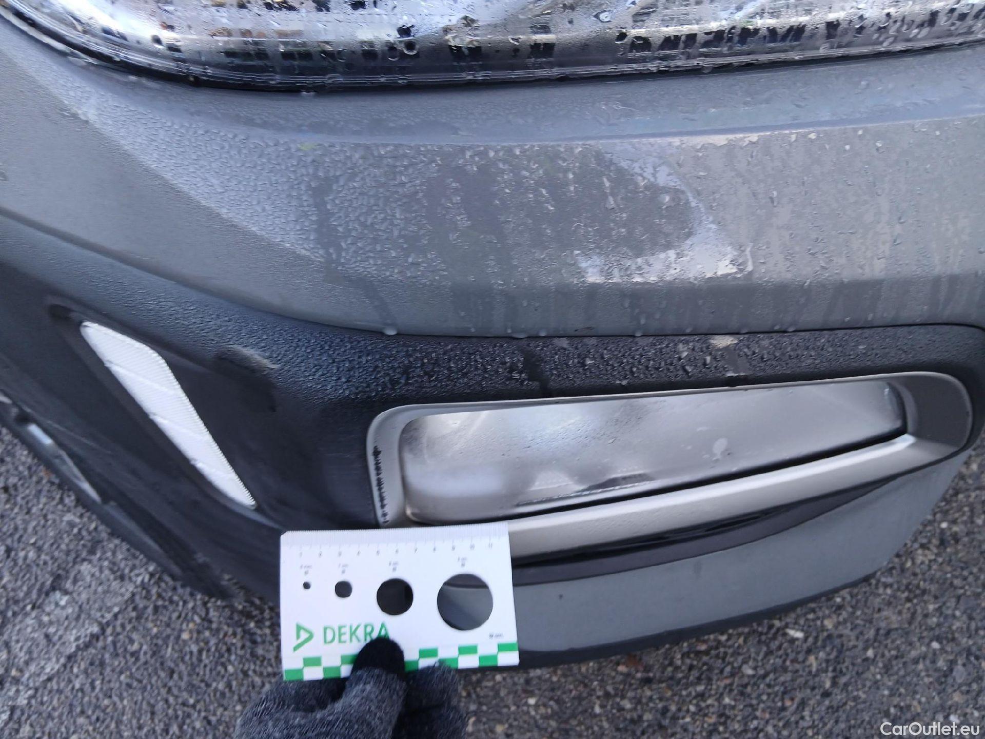  Hyundai  Konna HYUNDAI Kona / 2017 / 5P / todoterreno 1.6 GDI HEV Klass DCT #3