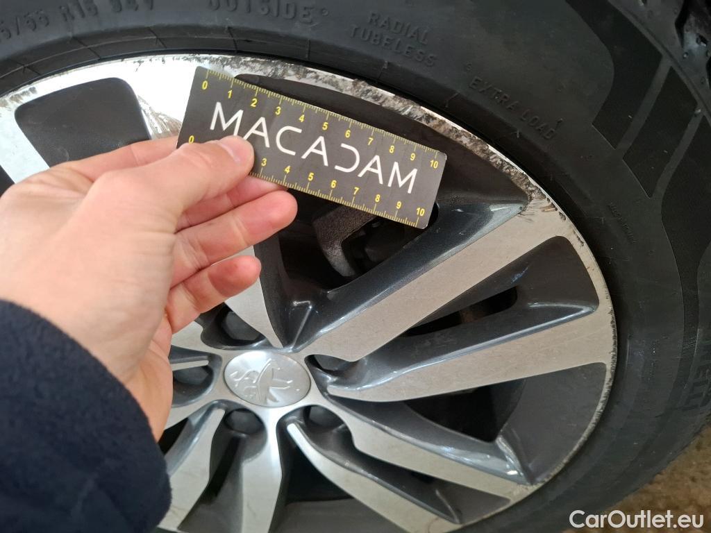  Peugeot  308  Allure Business 1.2 PureTech 130CV BVA8 E6d #37