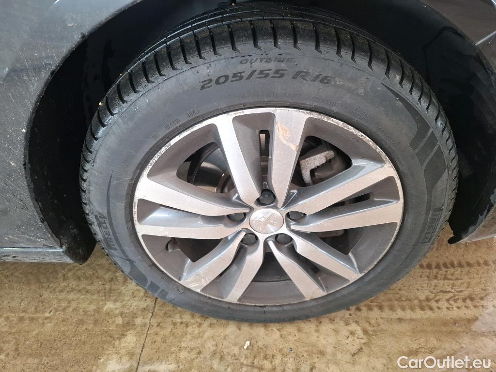  Peugeot  308  Allure Business 1.2 PureTech 130CV BVA8 E6d #36