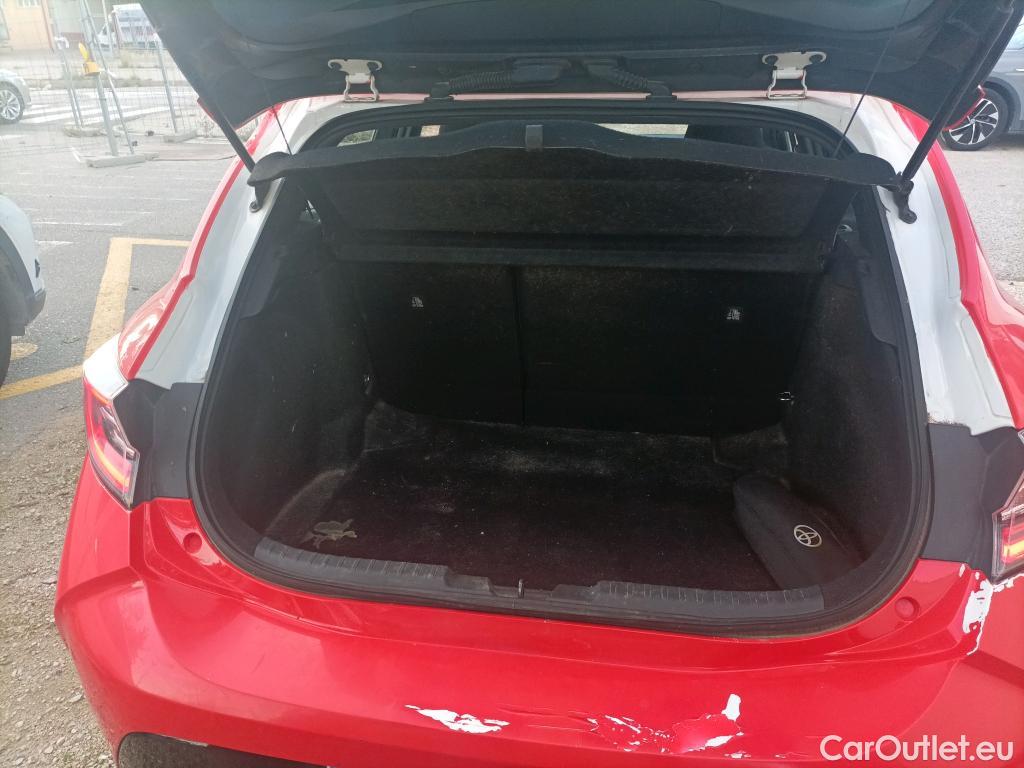  Toyota  Corolla TOYOTA  1.8 125H ACTIVE TECH E-CVT #21