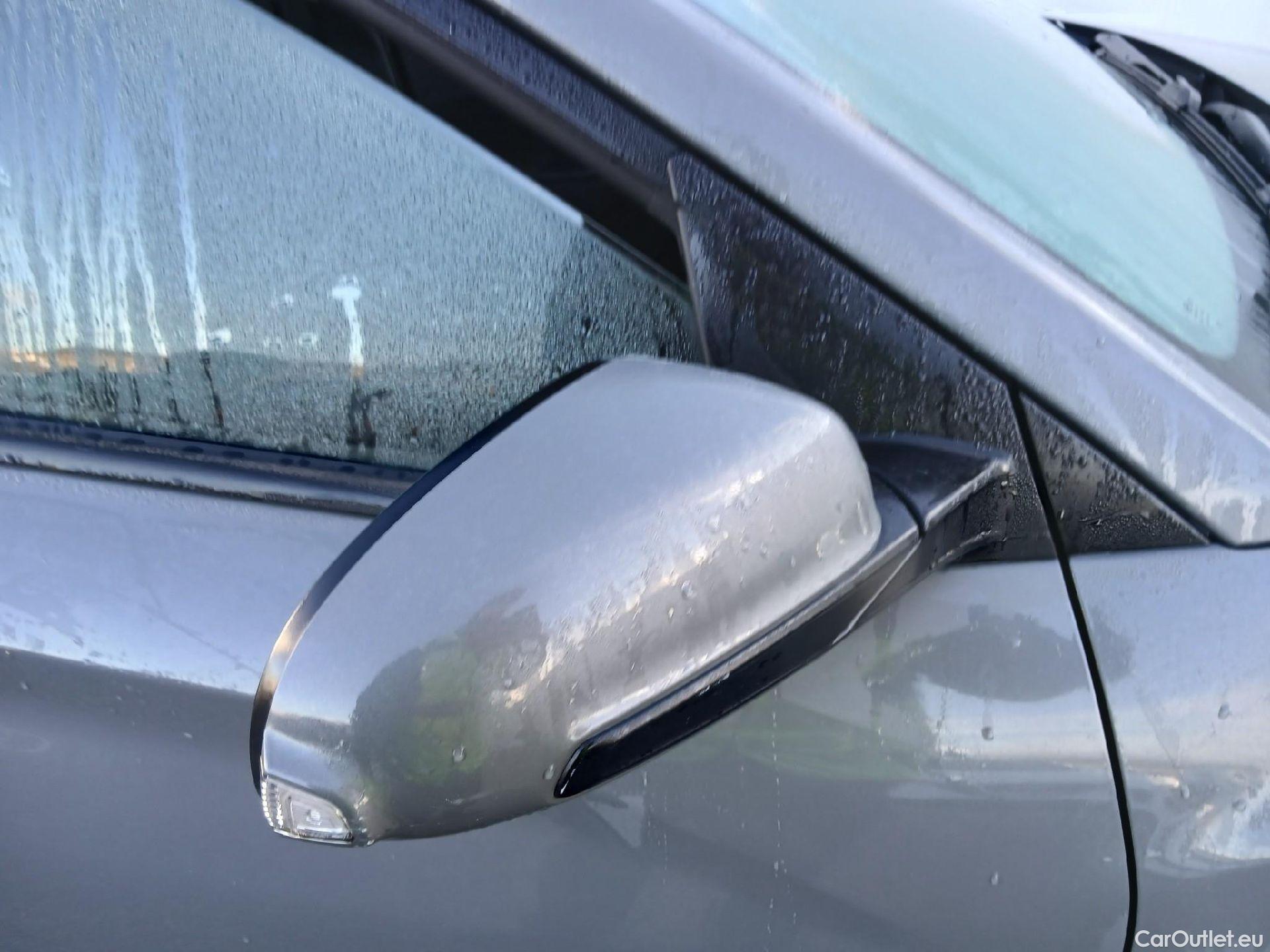  Hyundai  Konna HYUNDAI Kona / 2017 / 5P / todoterreno 1.6 GDI HEV Klass DCT #26