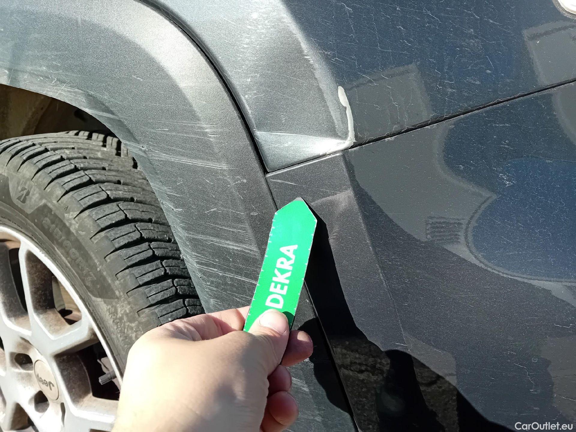  Jeep  Patriot JEEP Renegade / 2014 / 5P / todoterreno Limited 1.0G 88kW (120CV) 4x2 (AC) #3