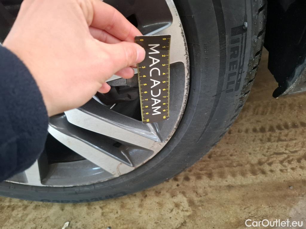  Peugeot  308  Allure Business 1.2 PureTech 130CV BVA8 E6d #38