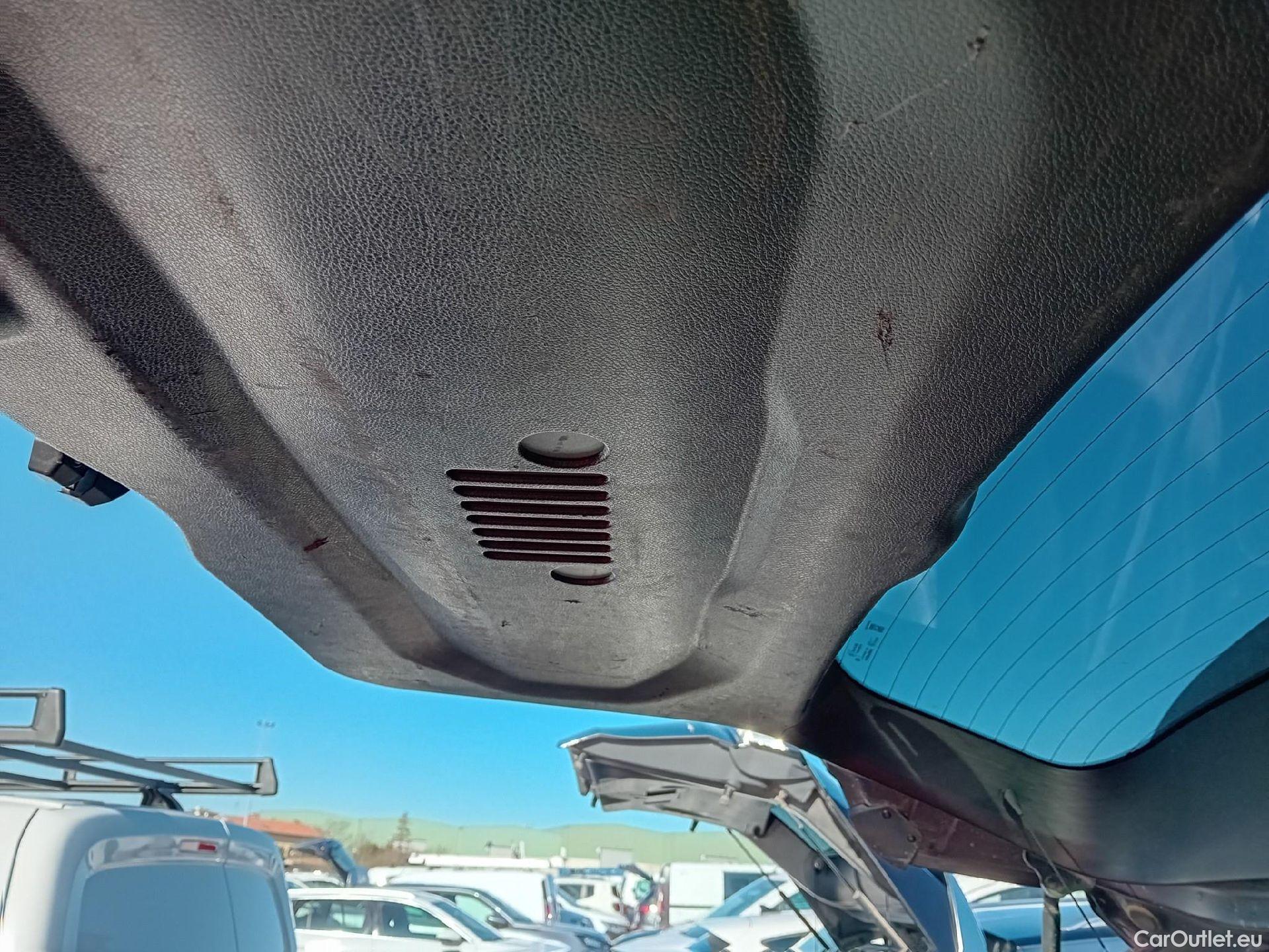  Jeep  Patriot JEEP Renegade / 2014 / 5P / todoterreno Limited 1.0G 88kW (120CV) 4x2 (AC) #39