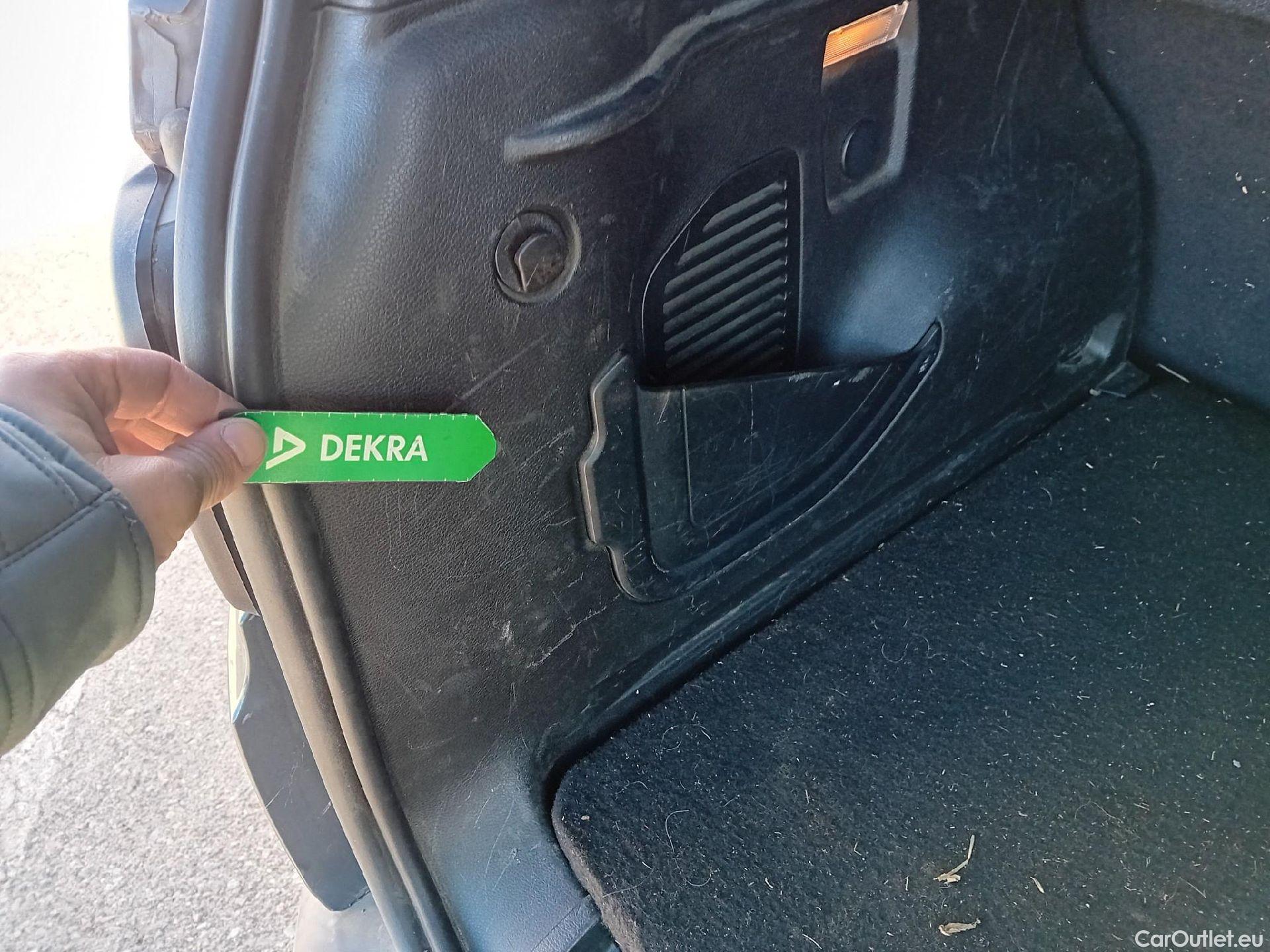  Jeep  Patriot JEEP Renegade / 2014 / 5P / todoterreno Limited 1.0G 88kW (120CV) 4x2 (AC) #65