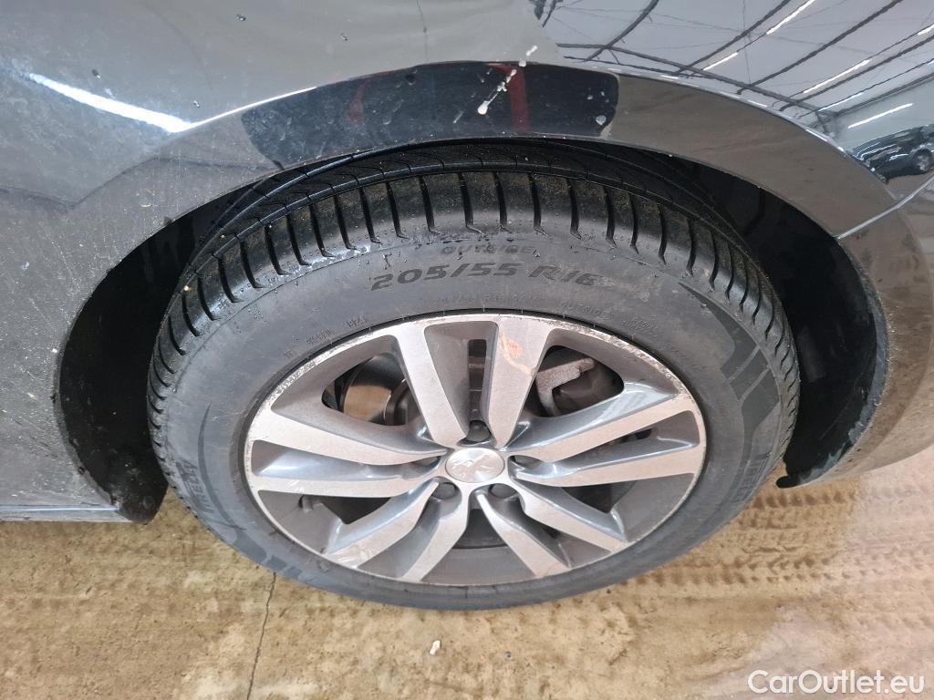  Peugeot  308  Allure Business 1.2 PureTech 130CV BVA8 E6d #35