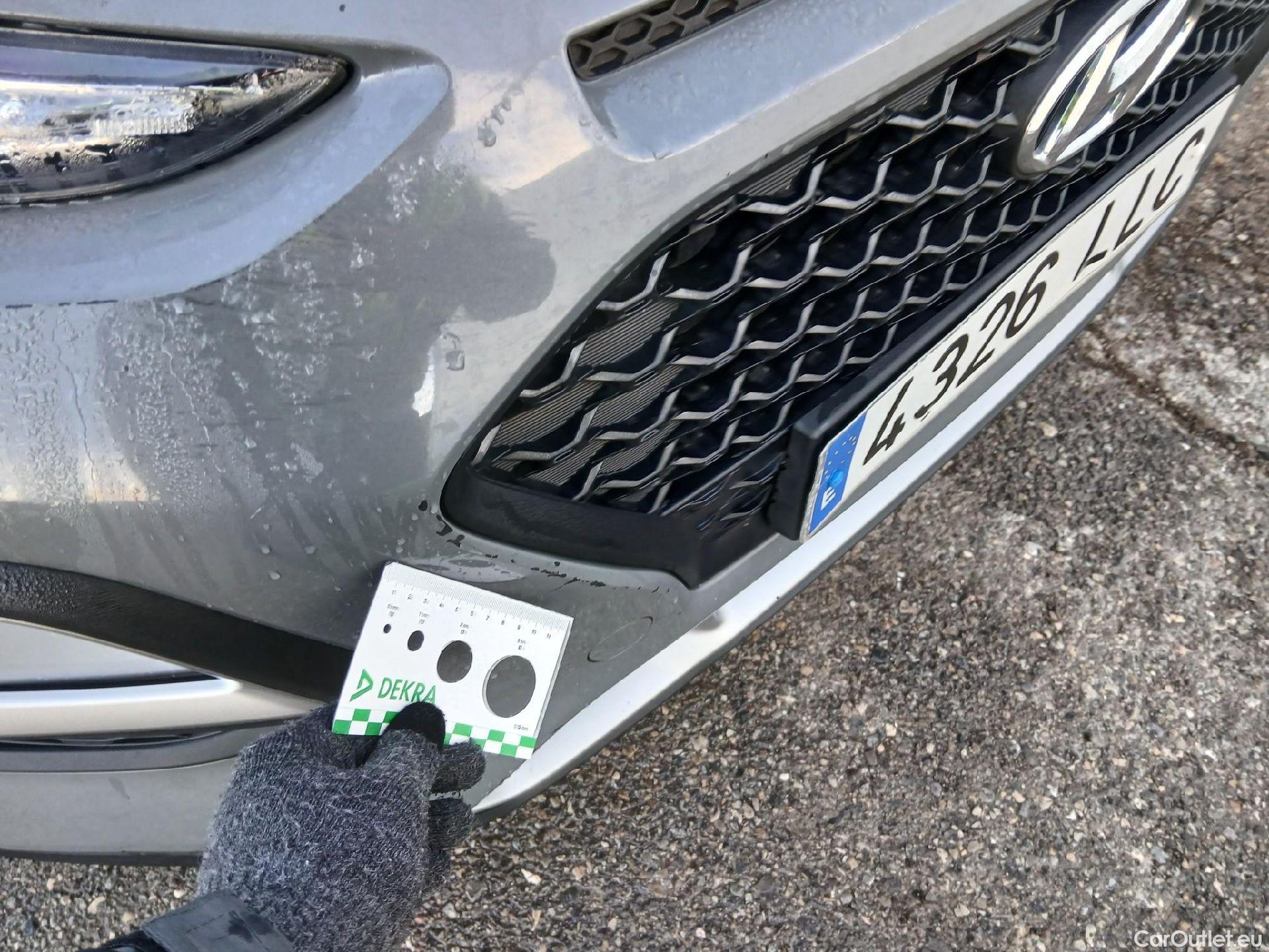  Hyundai  Konna HYUNDAI Kona / 2017 / 5P / todoterreno 1.6 GDI HEV Klass DCT #5