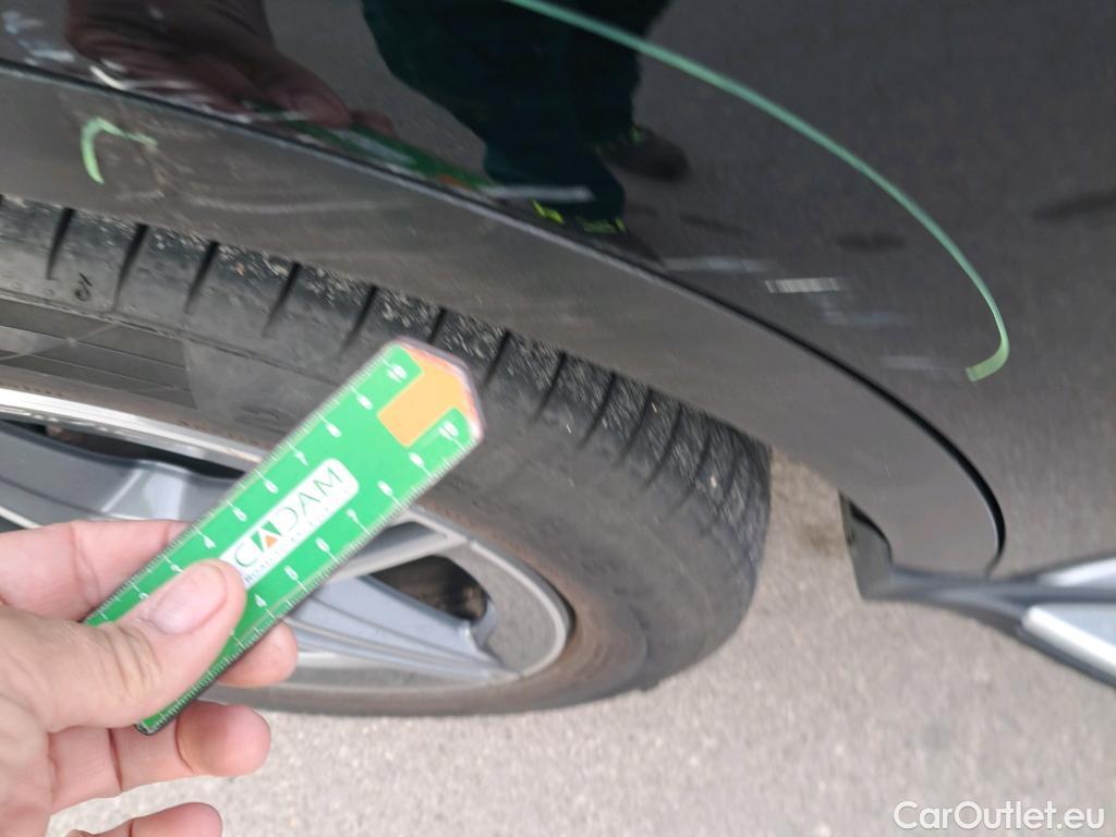  Mercedes  G-Klasee MERCEDES-BENZ Clase GLC / 2019 / 5P / todoterreno GLC 300 4MATIC #46