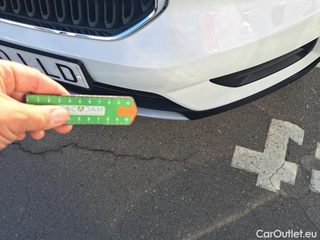  Volvo  XC 40 VOLVO XC40 / 2017 / 5P / todoterreno 1.5 T2 Momentum #22