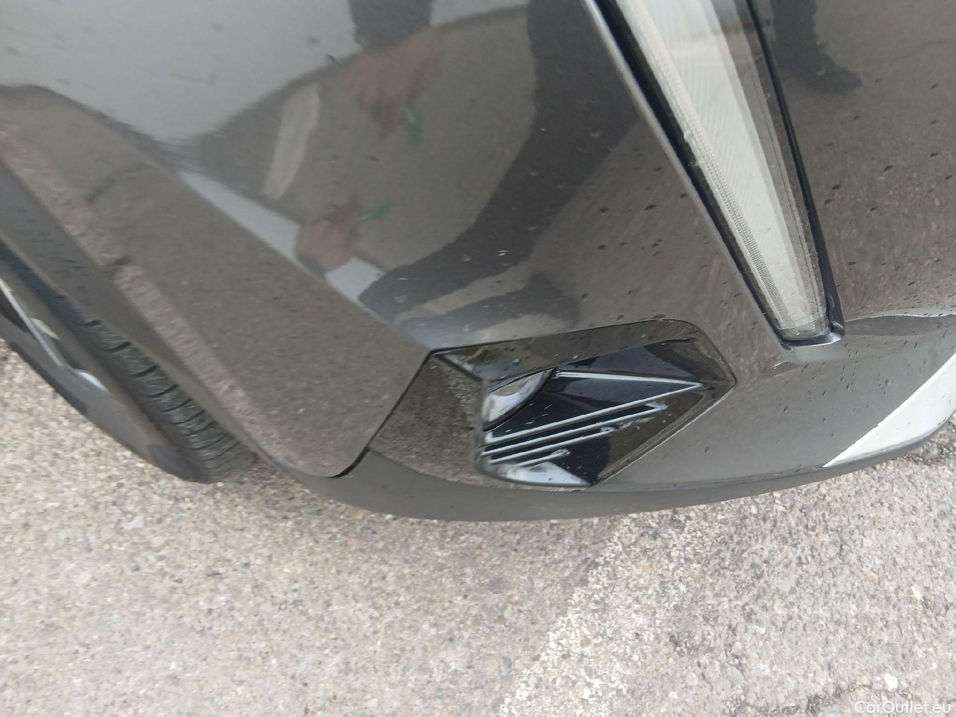  Peugeot  2008 PEUGEOT  / 2019 / 5P / todoterreno Allure Pack BlueHDI 130 S&S EAT8 #1