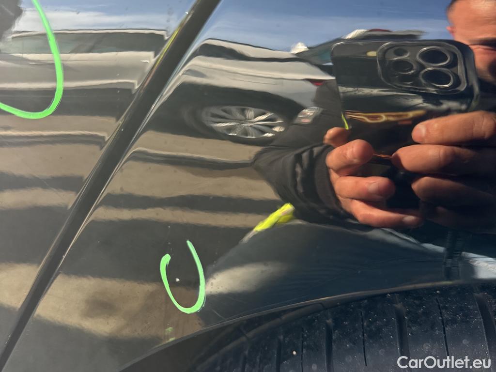  Bmw  Serie 3 BMW  / 2018 / 4P / sedán 320d Auto. #20