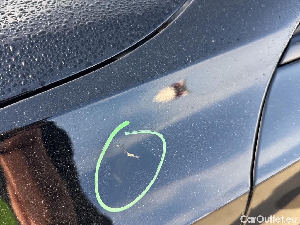  Bmw  Serie 3 BMW  / 2018 / 4P / sedán 320d Auto. #29