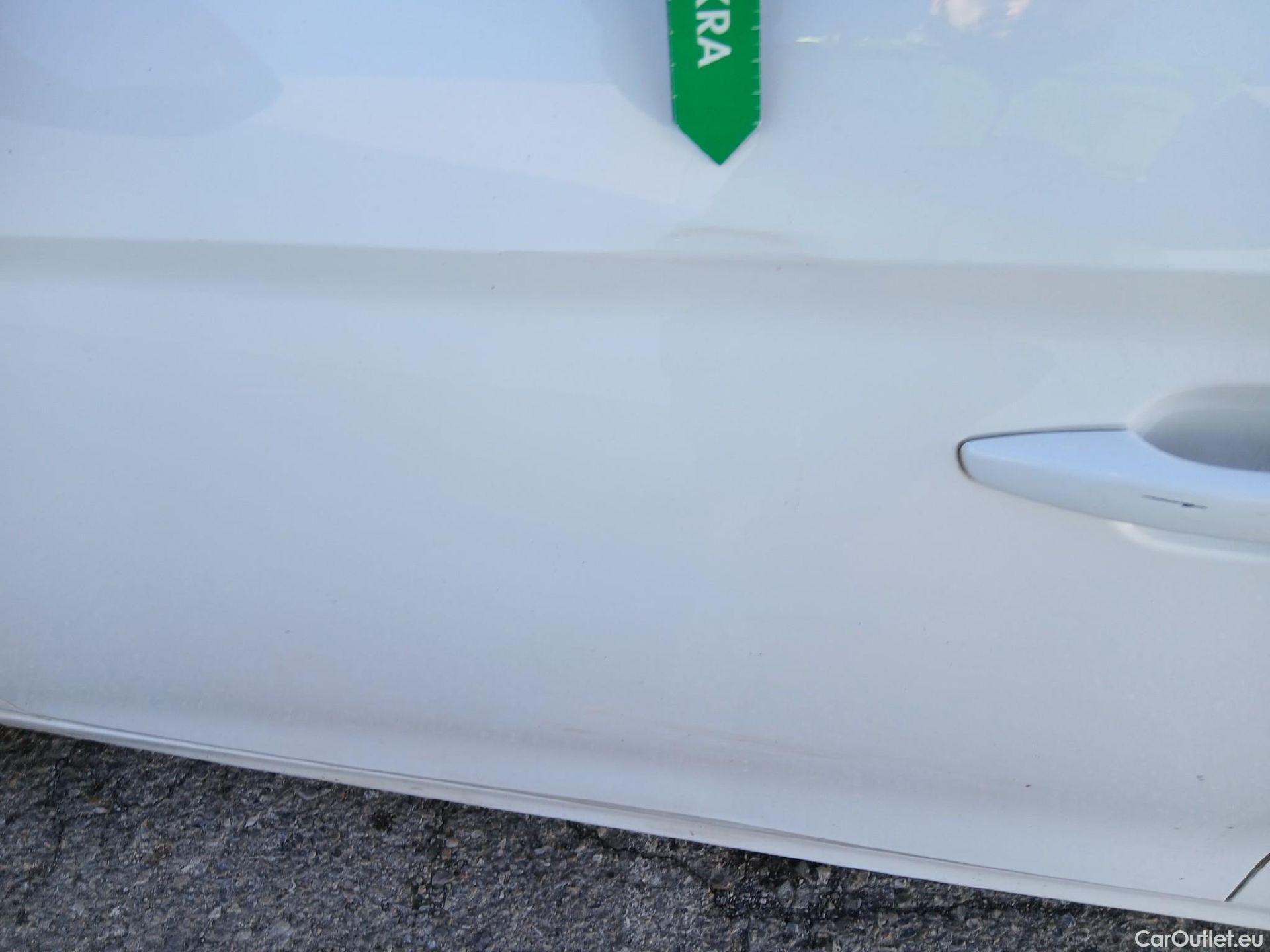  Opel  Corsa OPEL  / 2019 / 5P / berlina con portón 1.2T XHL 74kW (100CV) Elegance (CX) #9