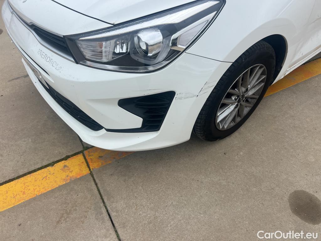  KIA  Rio KIA  / 2020 / 5P / berlina con portón 1.2 DPi 62kW (84CV) Concept #13