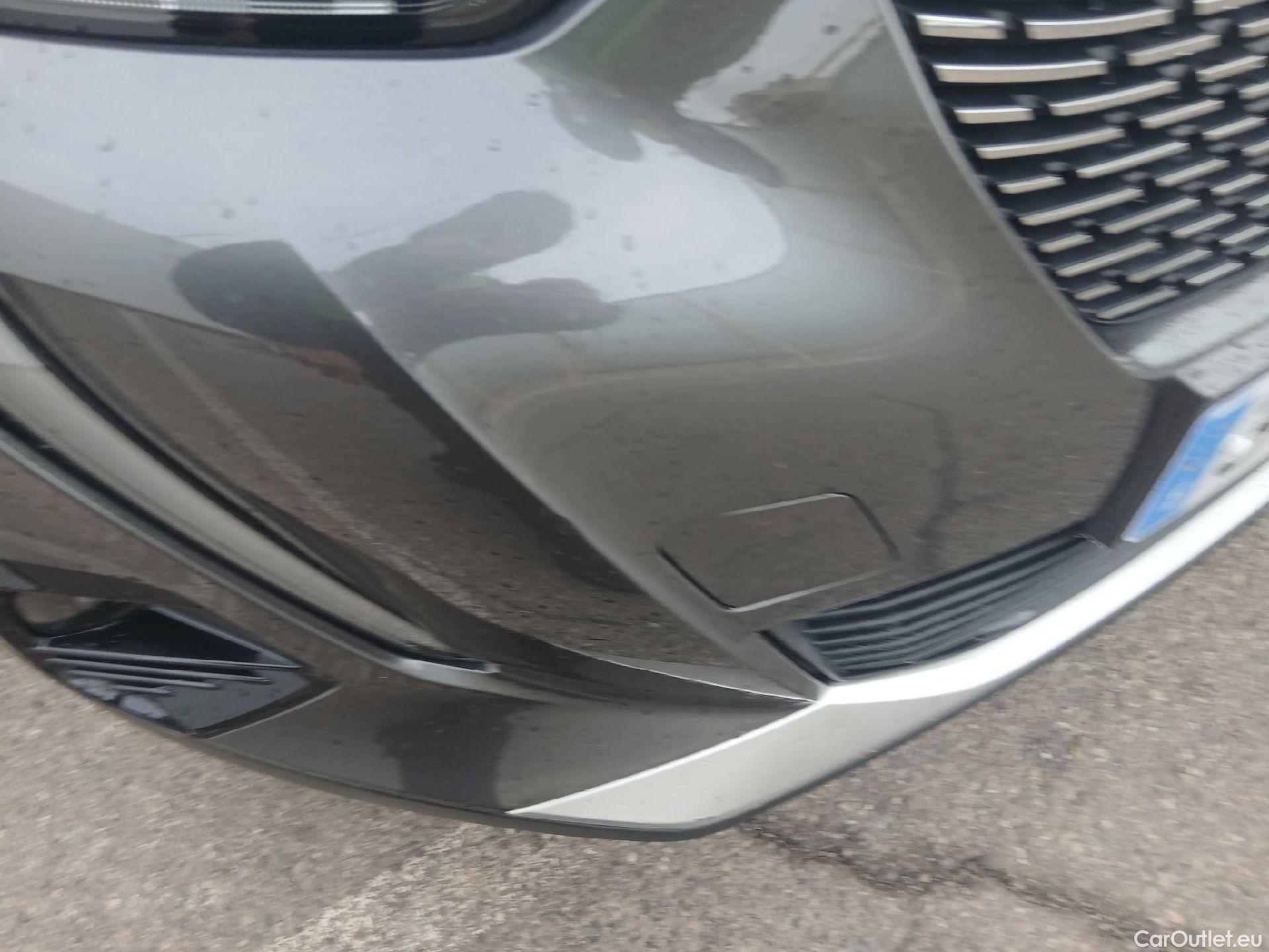  Peugeot  2008 PEUGEOT  / 2019 / 5P / todoterreno Allure Pack BlueHDI 130 S&S EAT8 #4