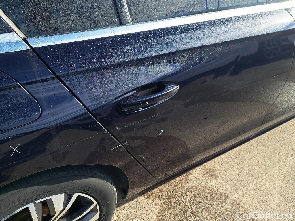  Peugeot  508 PEUGEOT  Hybrid / 2018 / 5P / berlina con portón  5P Allure HYBRID 225 e-EAT8 #19