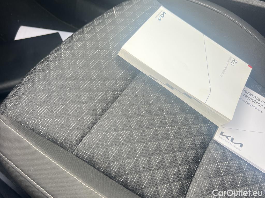  KIA  Rio KIA  / 2020 / 5P / berlina con portón 1.2 DPi 62kW (84CV) Concept #9