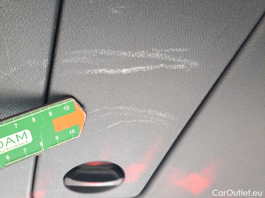  Volvo  XC 40 VOLVO XC40 / 2017 / 5P / todoterreno 1.5 T2 Momentum #27