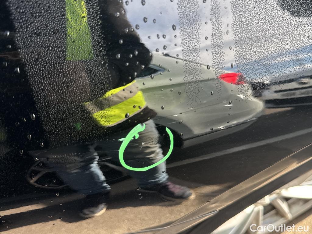  Bmw  Serie 3 BMW  / 2018 / 4P / sedán 320d Auto. #10