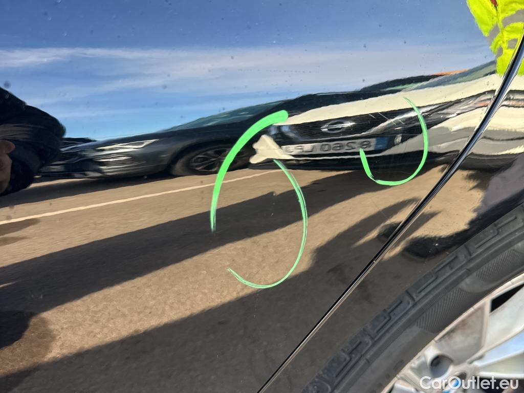  Bmw  Serie 3 BMW  / 2018 / 4P / sedán 320d Auto. #8