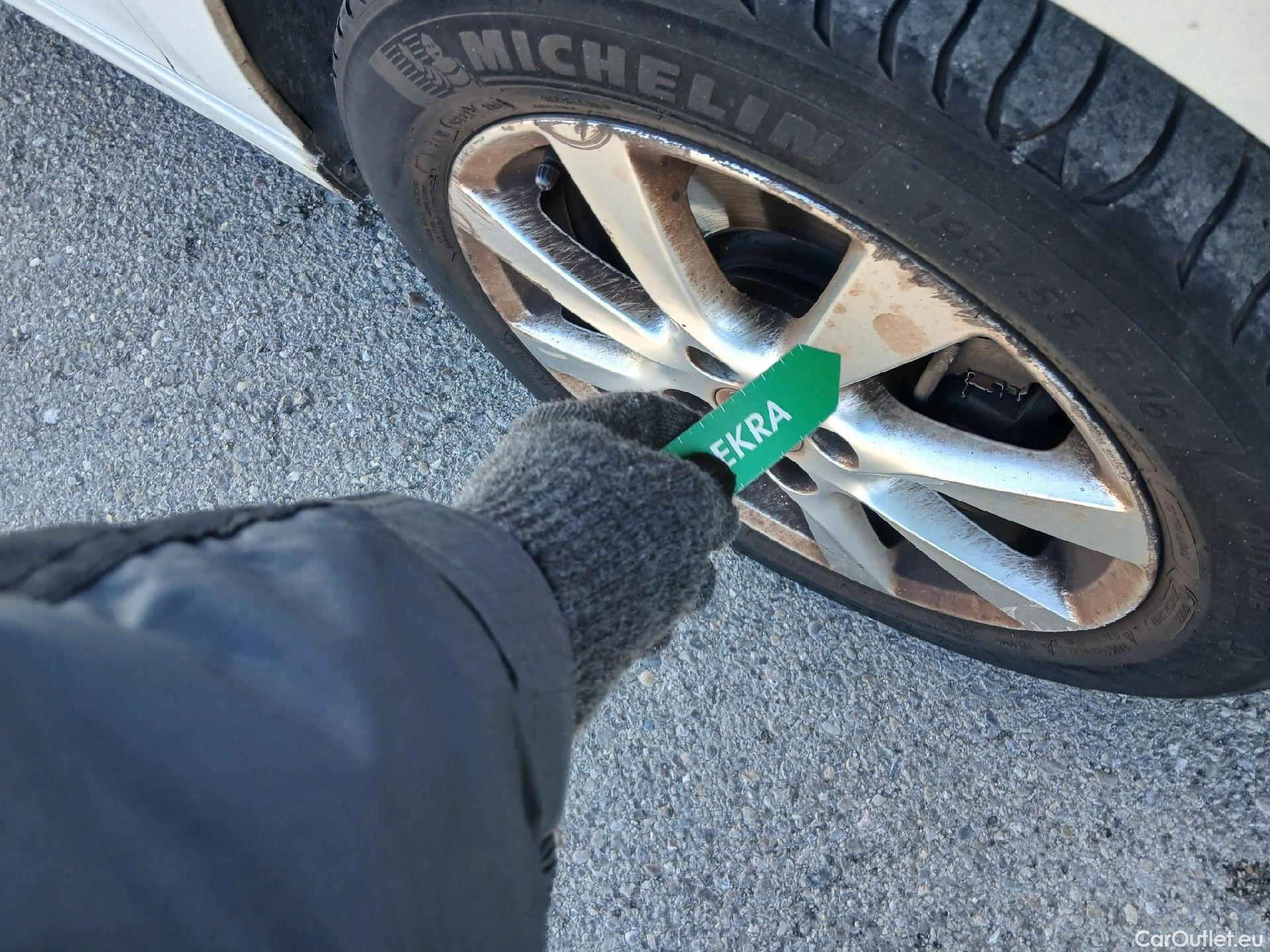  Opel  Corsa OPEL  / 2019 / 5P / berlina con portón 1.2T XHL 74kW (100CV) Elegance (CX) #26