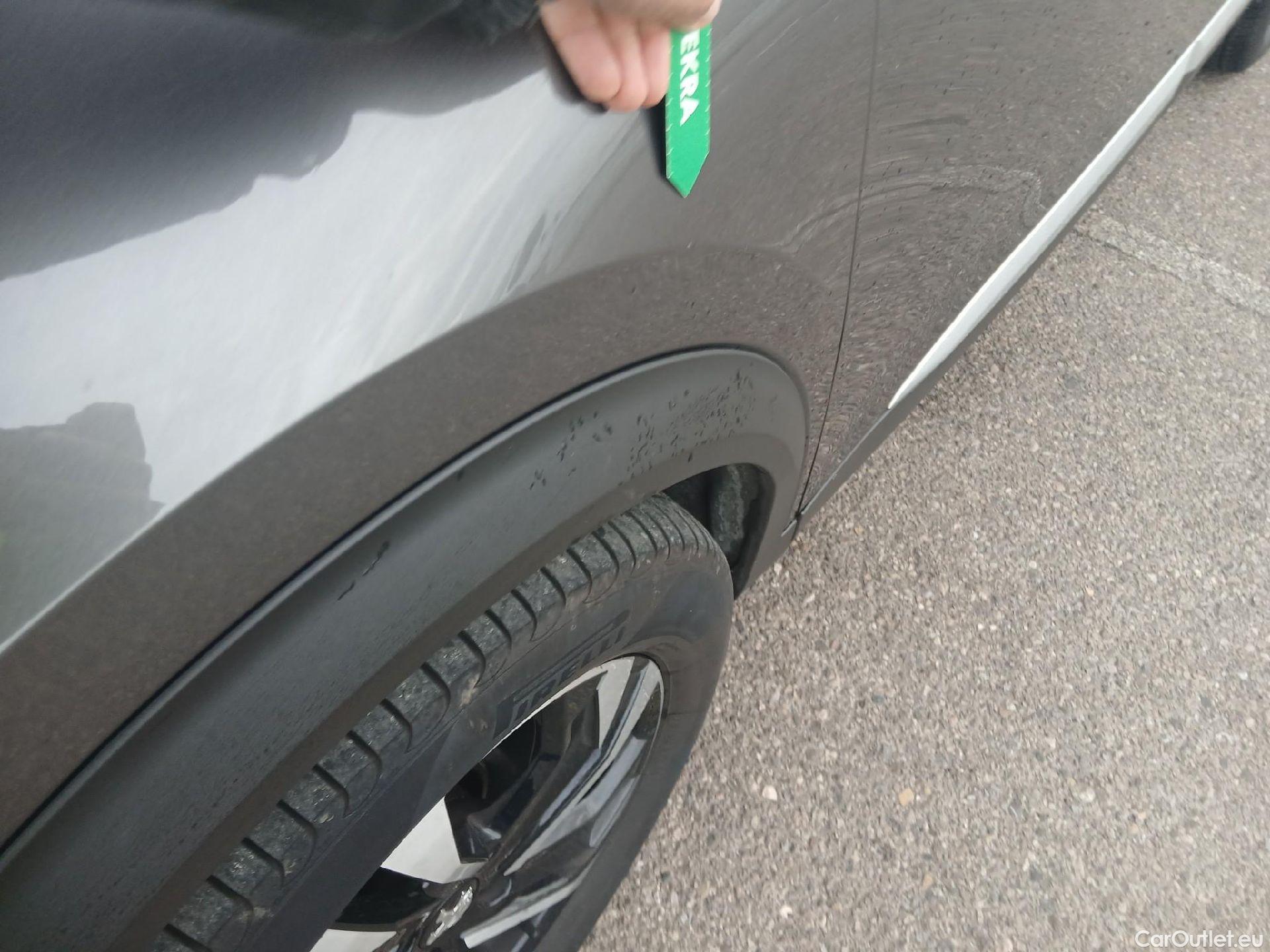  Peugeot  2008 PEUGEOT  / 2019 / 5P / todoterreno Allure Pack BlueHDI 130 S&S EAT8 #6