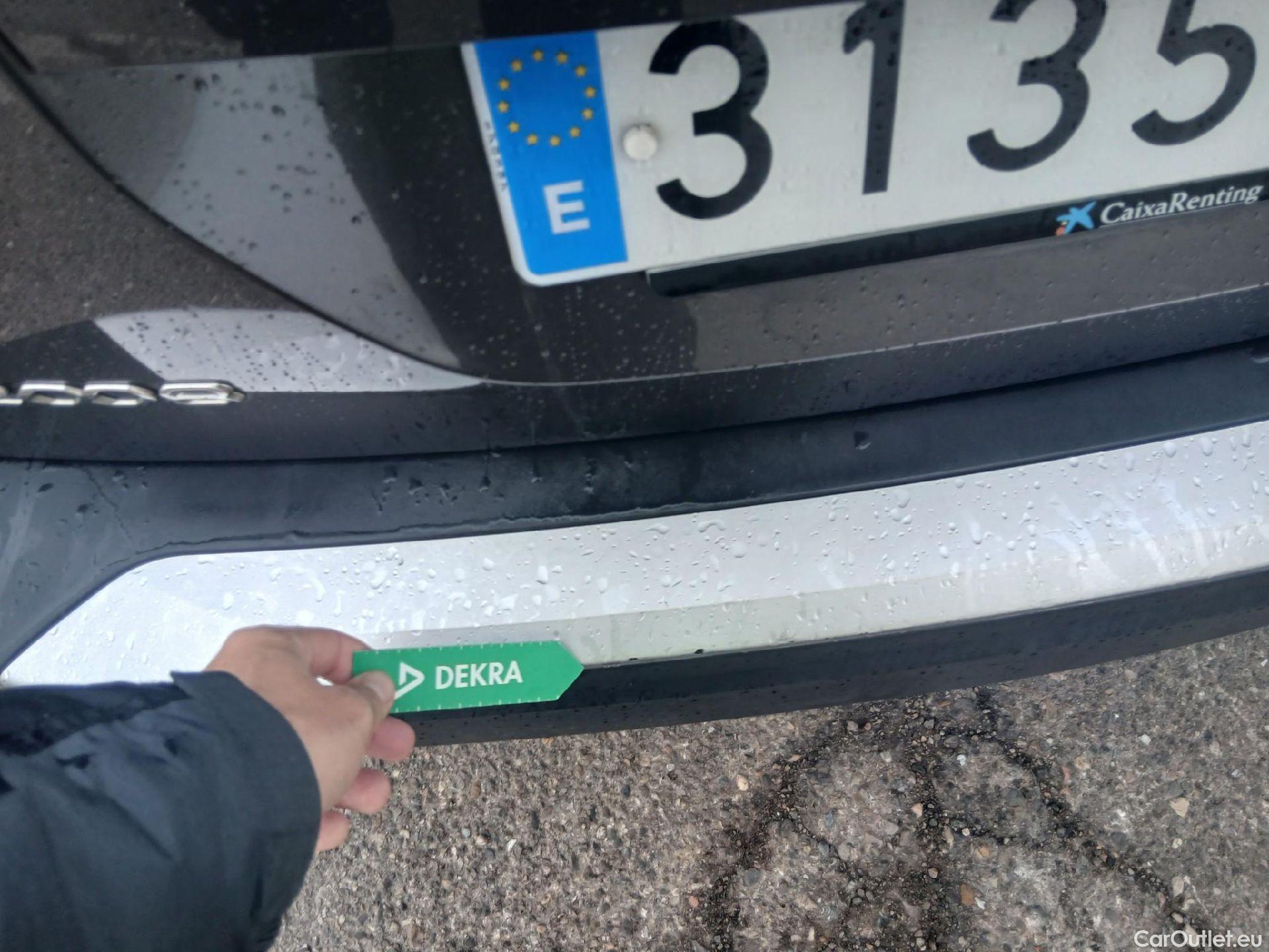  Peugeot  2008 PEUGEOT  / 2019 / 5P / todoterreno Allure Pack BlueHDI 130 S&S EAT8 #16