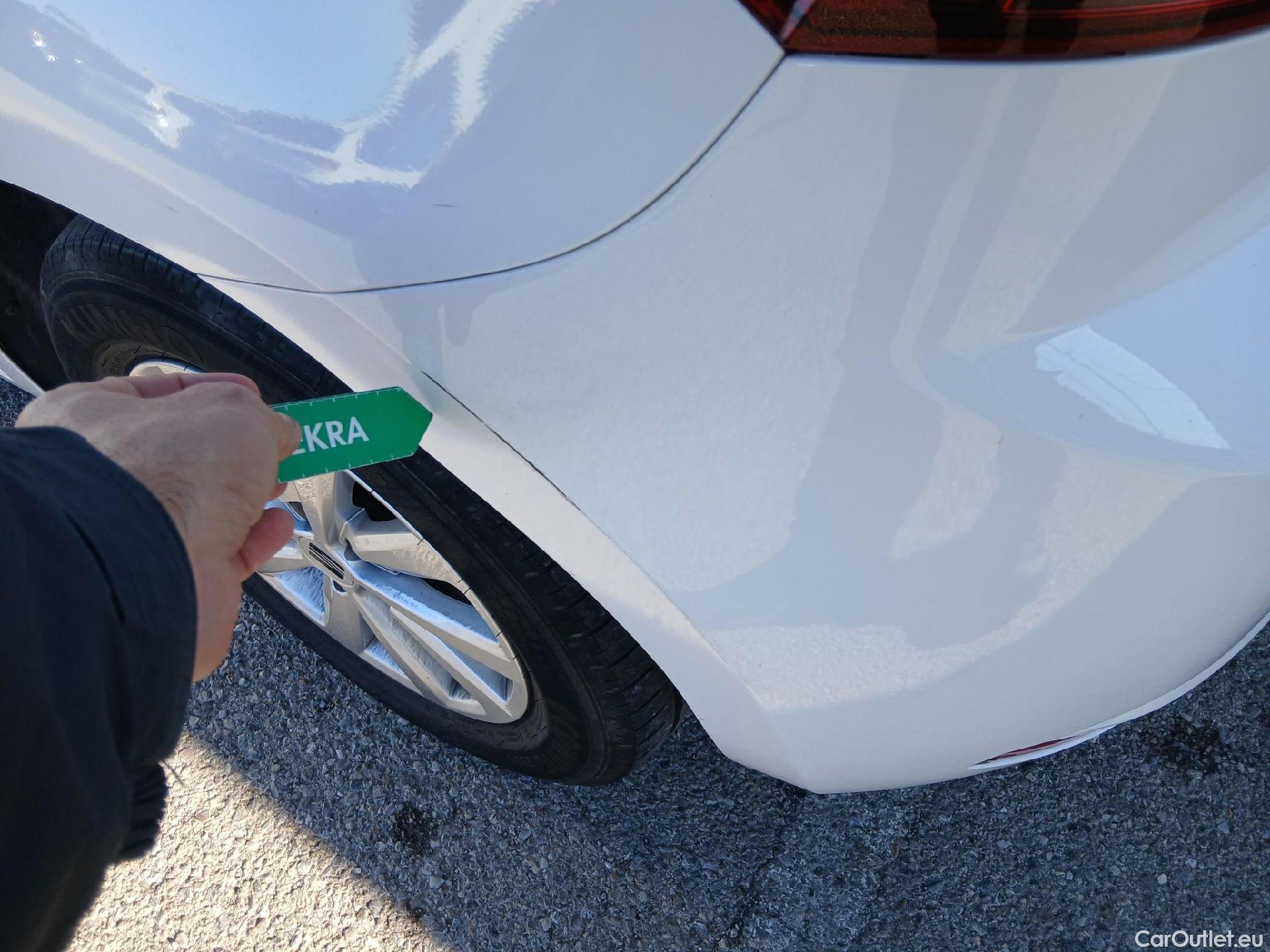  Seat  Ibiza SEAT  / 2017 / 5P / berlina con portón 1.0 TGI 66kW (90CV) Style Go2 #7