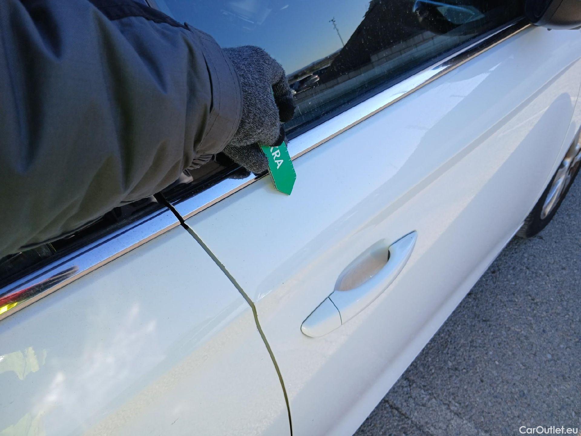  Opel  Corsa OPEL  / 2019 / 5P / berlina con portón 1.2T XHL 74kW (100CV) Elegance (CX) #31