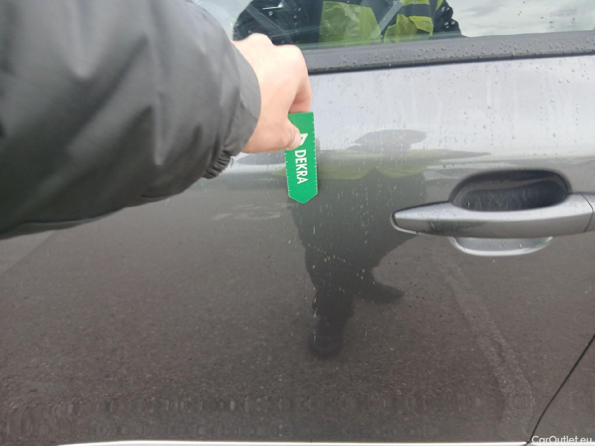  Peugeot  2008 PEUGEOT  / 2019 / 5P / todoterreno Allure Pack BlueHDI 130 S&S EAT8 #11