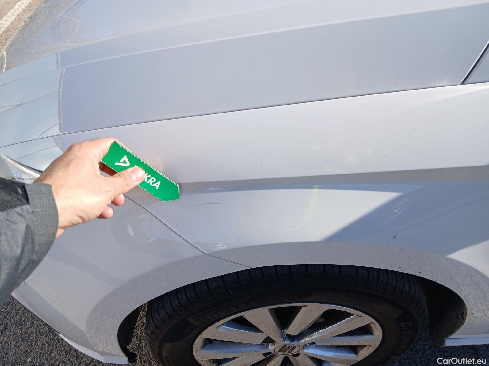  Seat  Ibiza SEAT  / 2017 / 5P / berlina con portón 1.0 TGI 66kW (90CV) Style Go2 #4