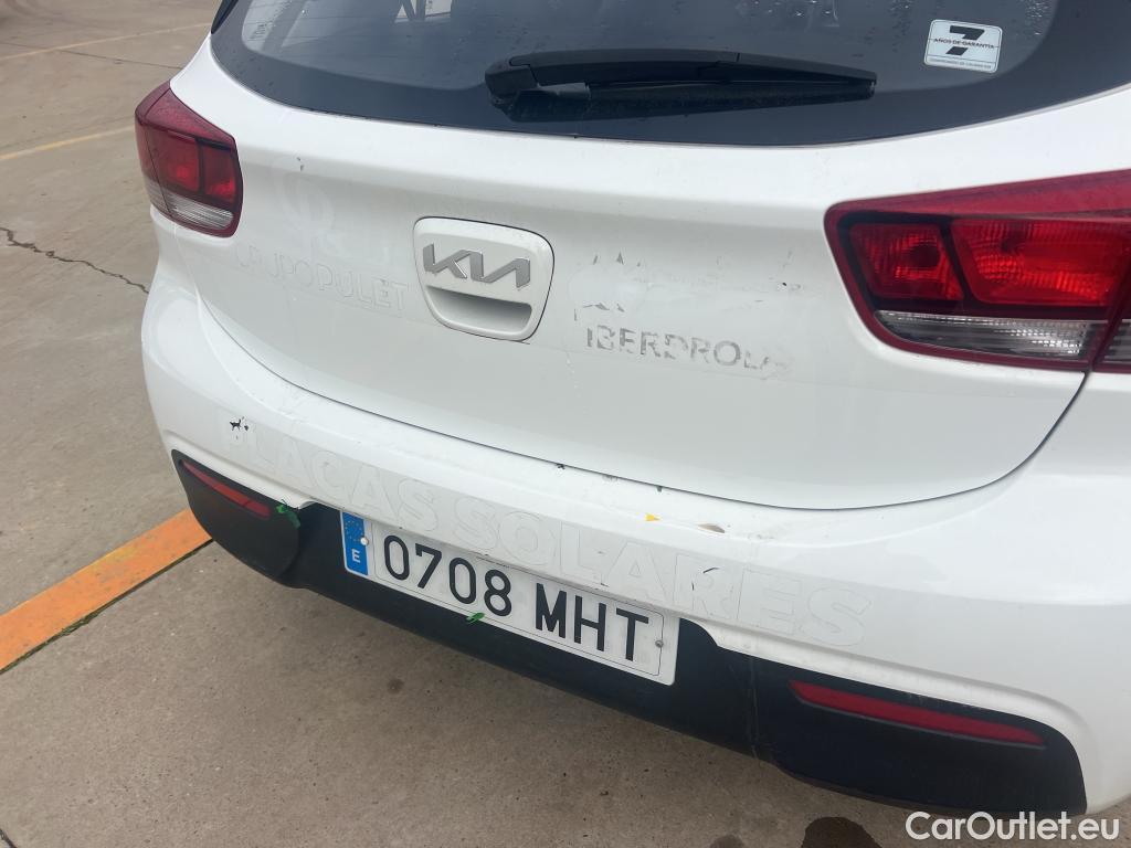  KIA  Rio KIA  / 2020 / 5P / berlina con portón 1.2 DPi 62kW (84CV) Concept #5
