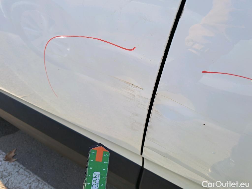  Opel   Grandland X OPEL Grandland / 2021 / 5P / todoterreno 1.5 CDTi Business Edition Auto #8