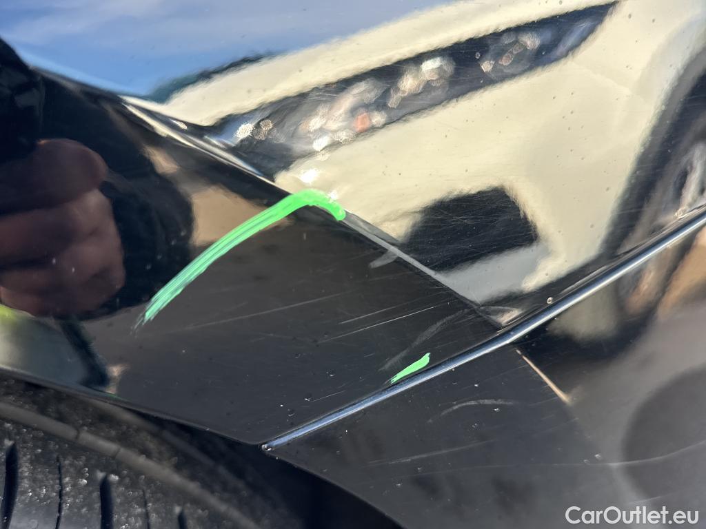  Bmw  Serie 3 BMW  / 2018 / 4P / sedán 320d Auto. #21