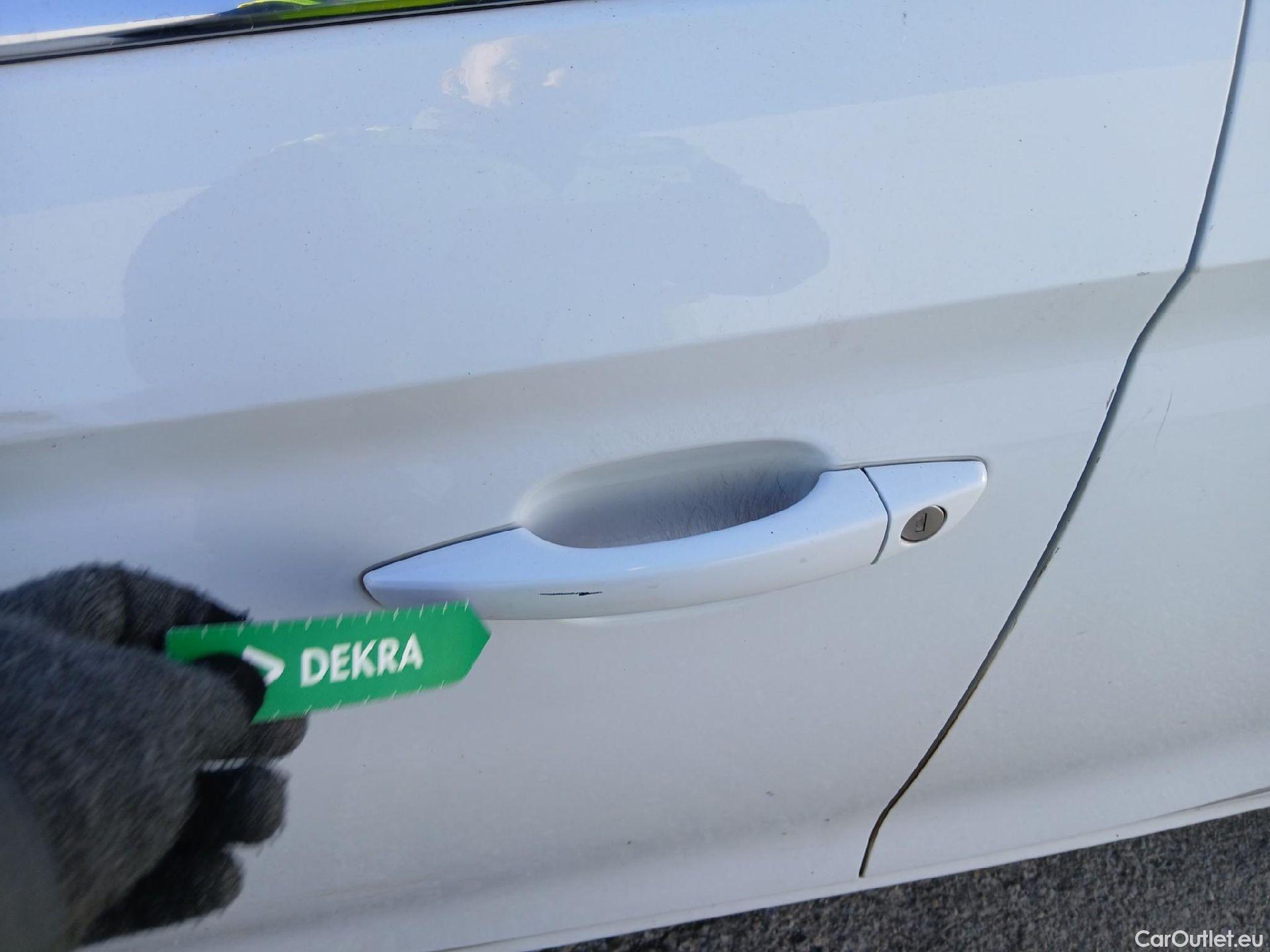  Opel  Corsa OPEL  / 2019 / 5P / berlina con portón 1.2T XHL 74kW (100CV) Elegance (CX) #7