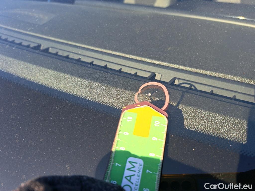  Opel   Grandland X OPEL Grandland / 2021 / 5P / todoterreno 1.5 CDTi Business Edition Auto #2