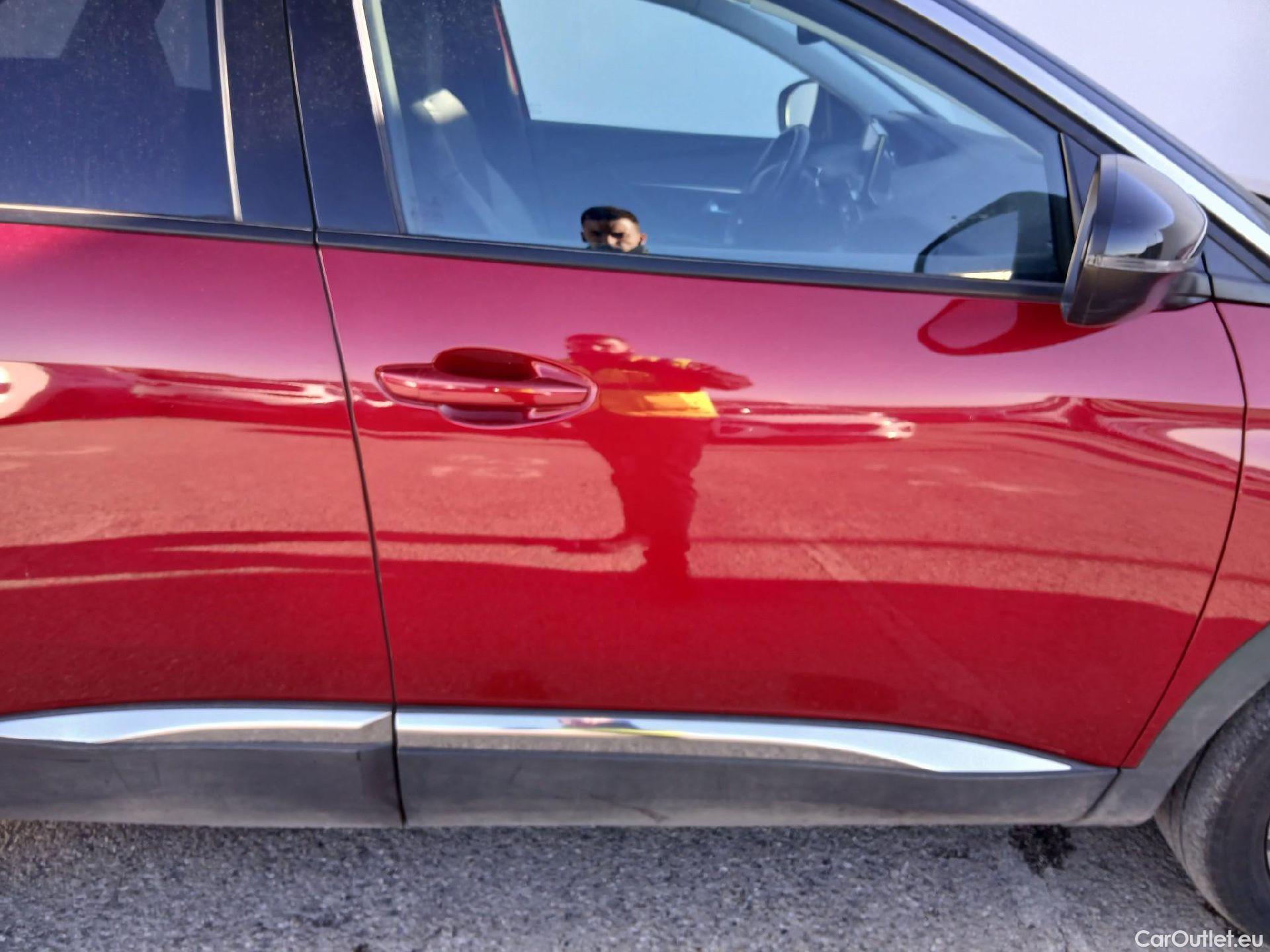  Peugeot  3008 PEUGEOT  / 2020 / 5P / todoterreno 1.5 BlueHDi 96kW (130CV) S&S Allure Pack #18