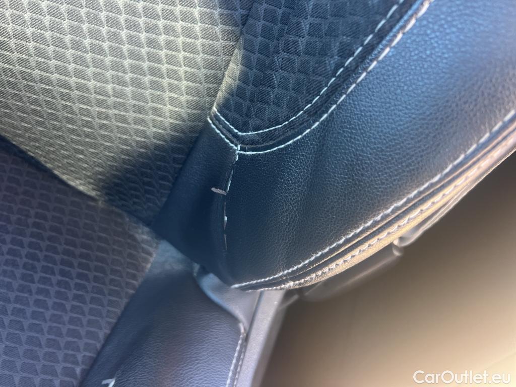  Renault  Megane RENAULT MÉGANE 5p 3G familiar Sp. Tou. Bose Energy dCi 130 S&S Euro 6 #17