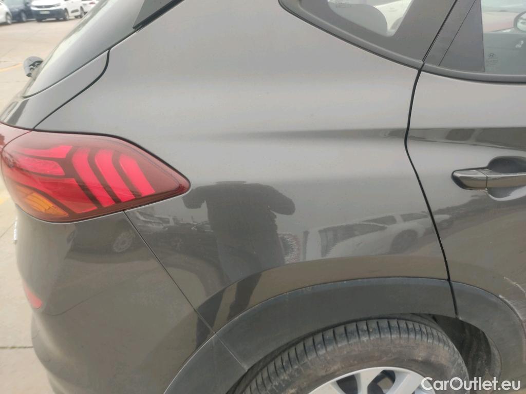  Hyundai  Tucson HYUNDAI  / 2018 / 5P / todoterreno 1.6 CRDI 85kW (116CV) 48V SLE 4X2(SP)(SL) #34