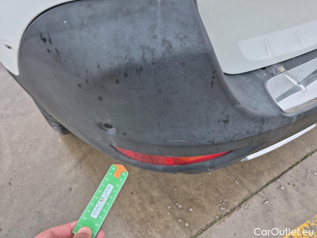  Peugeot  5008 PEUGEOT  / 2020 / 5P / todoterreno 1.5 BlueHDi 96kW S&S GT EAT8 #16