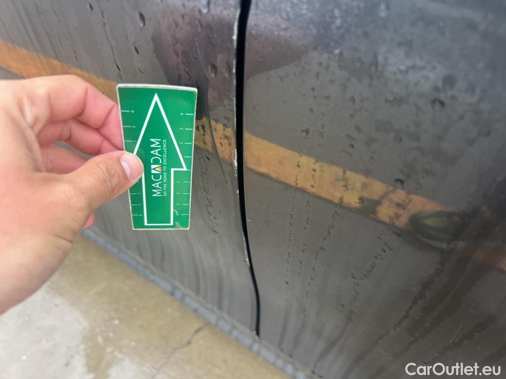  Peugeot  508 PEUGEOT  / 2018 / 5P / berlina con portón 5P Active Pack BlueHDi 130 S&S EAT8 (AC) #2