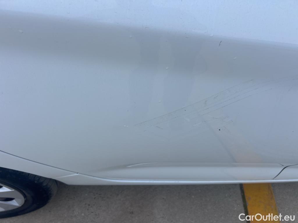  Renault  Zoe RENAULT  / 2019 / 5P / berlina con portón Life 80 kW R110 Bateria 40kWh #8